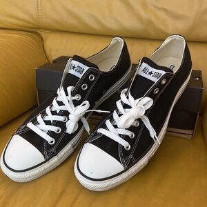 Converse All Stars. Low tops. Black. Unisex.  Size 13 M / 15 Women’s
